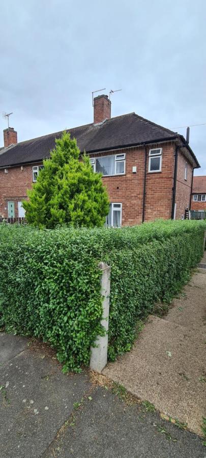 Cosy 3-Bedroom House In Aspley Nottingham Exterior foto
